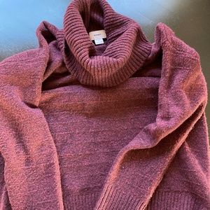 Old Navy Sweater